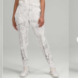 Lululemon Warm Down Jogger Thread Dye Mid Rise Size 12